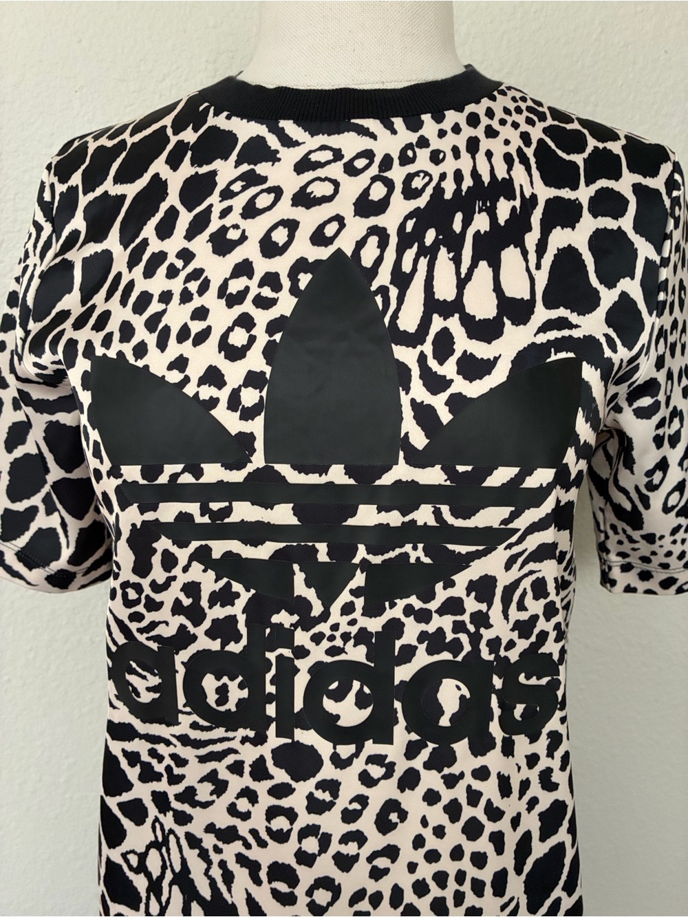 adidas Women’s Black and Cream Animal Print Shirt Dress, size XS - Picture 2 of 6